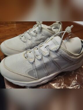 NWT Lands' End Women's White Mesh Slip-On Sneakers